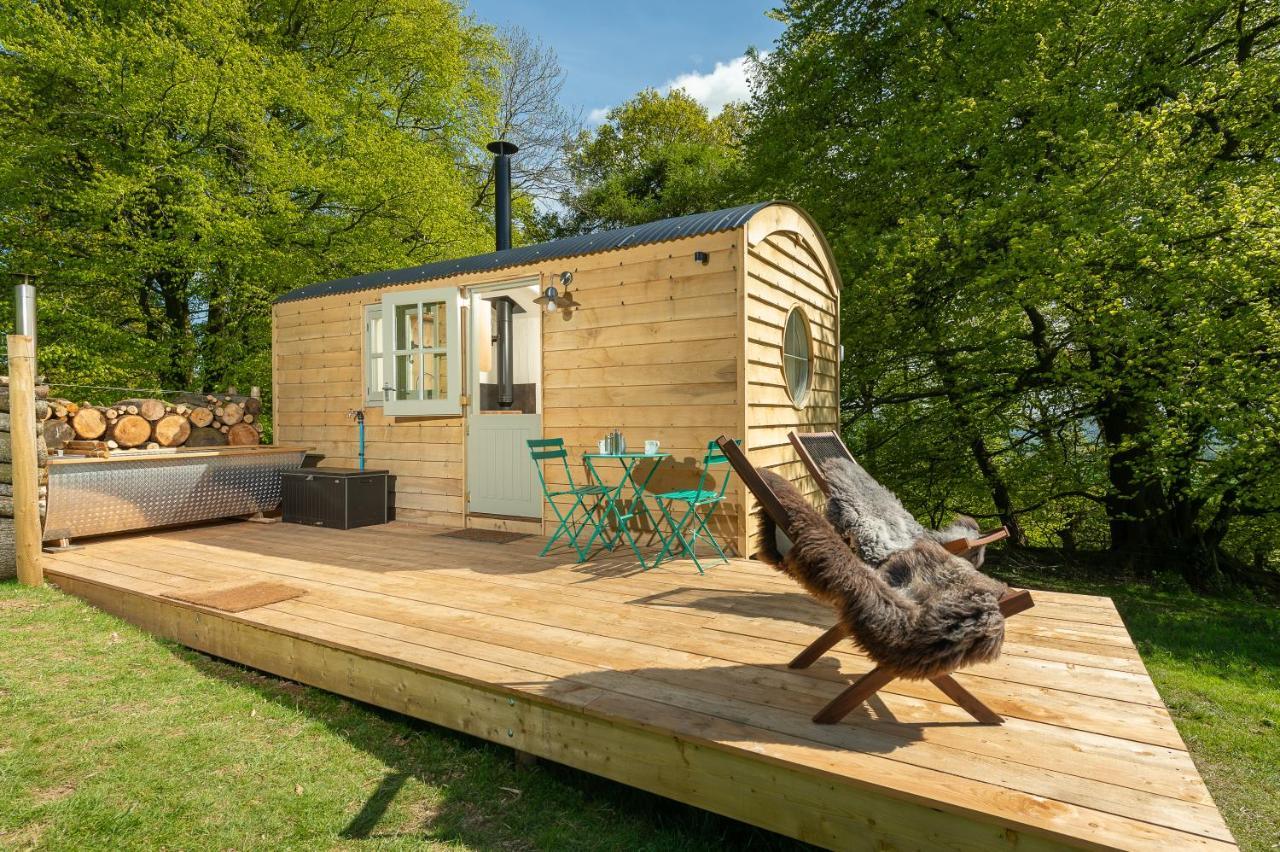 Tilbury Shepherd Huts With Hot Tubs Plus Holiday Cottages West Bagborough Екстер'єр фото