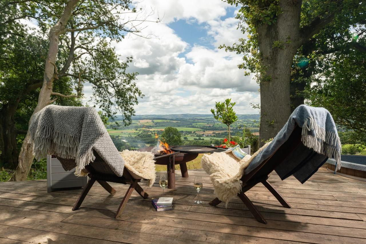 Tilbury Shepherd Huts With Hot Tubs Plus Holiday Cottages West Bagborough Екстер'єр фото