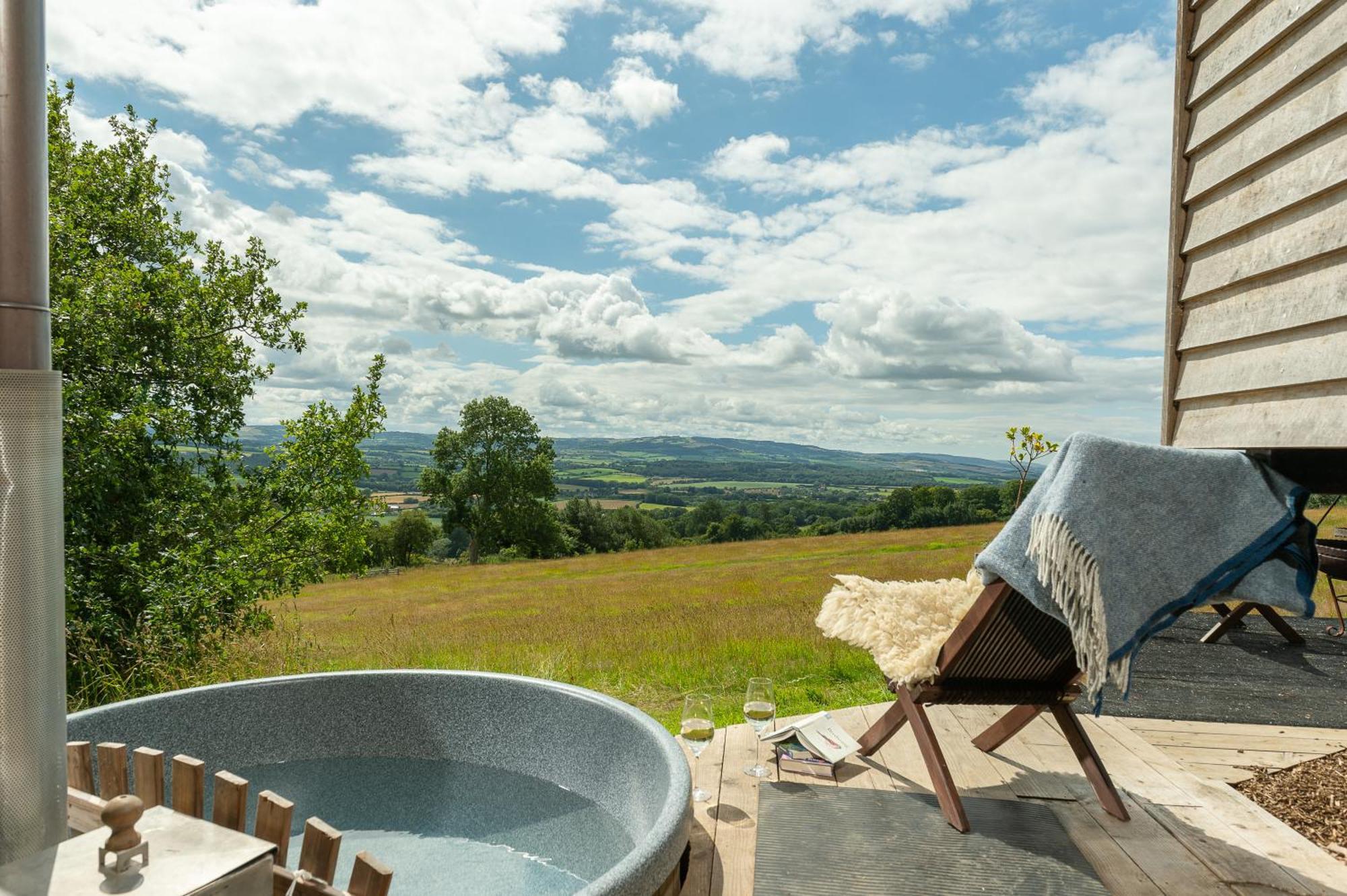 Tilbury Shepherd Huts With Hot Tubs Plus Holiday Cottages West Bagborough Екстер'єр фото